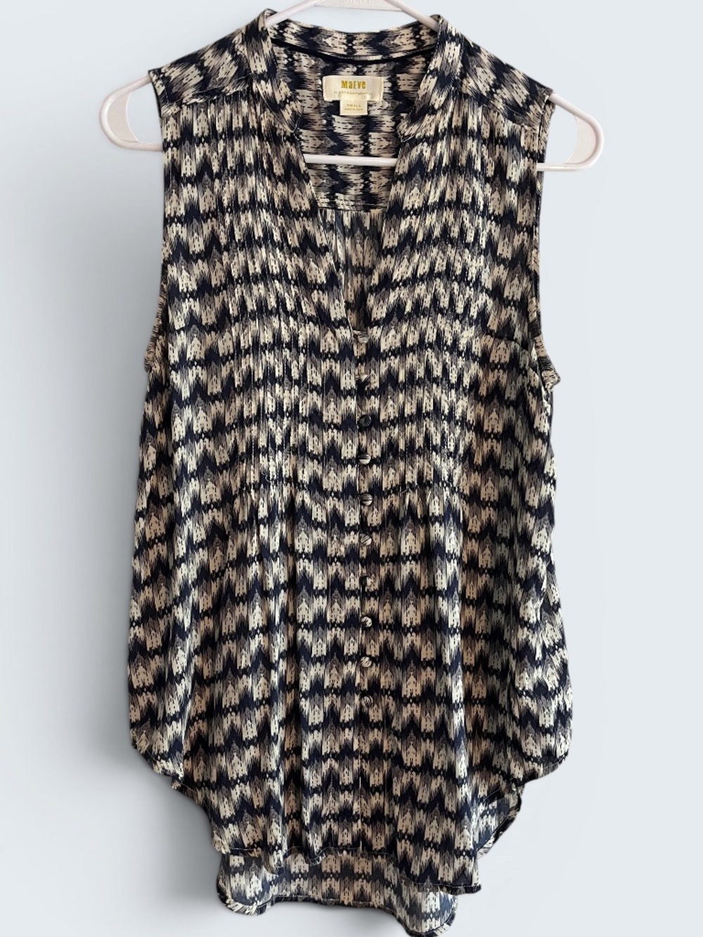 Anthropologie Maeve Pintucked Ikat Navy White Sleeveless Blouse Size Small